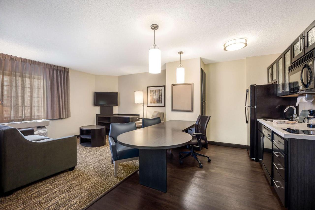 Sonesta Simply Suites Austin The Domain Area Exteriör bild